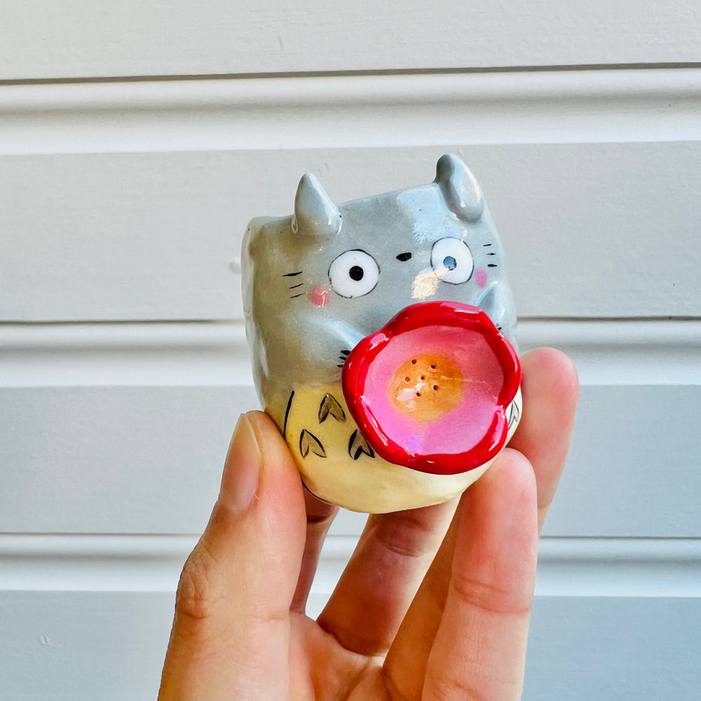 MINIS Totoro with flower, photo 3 of 5