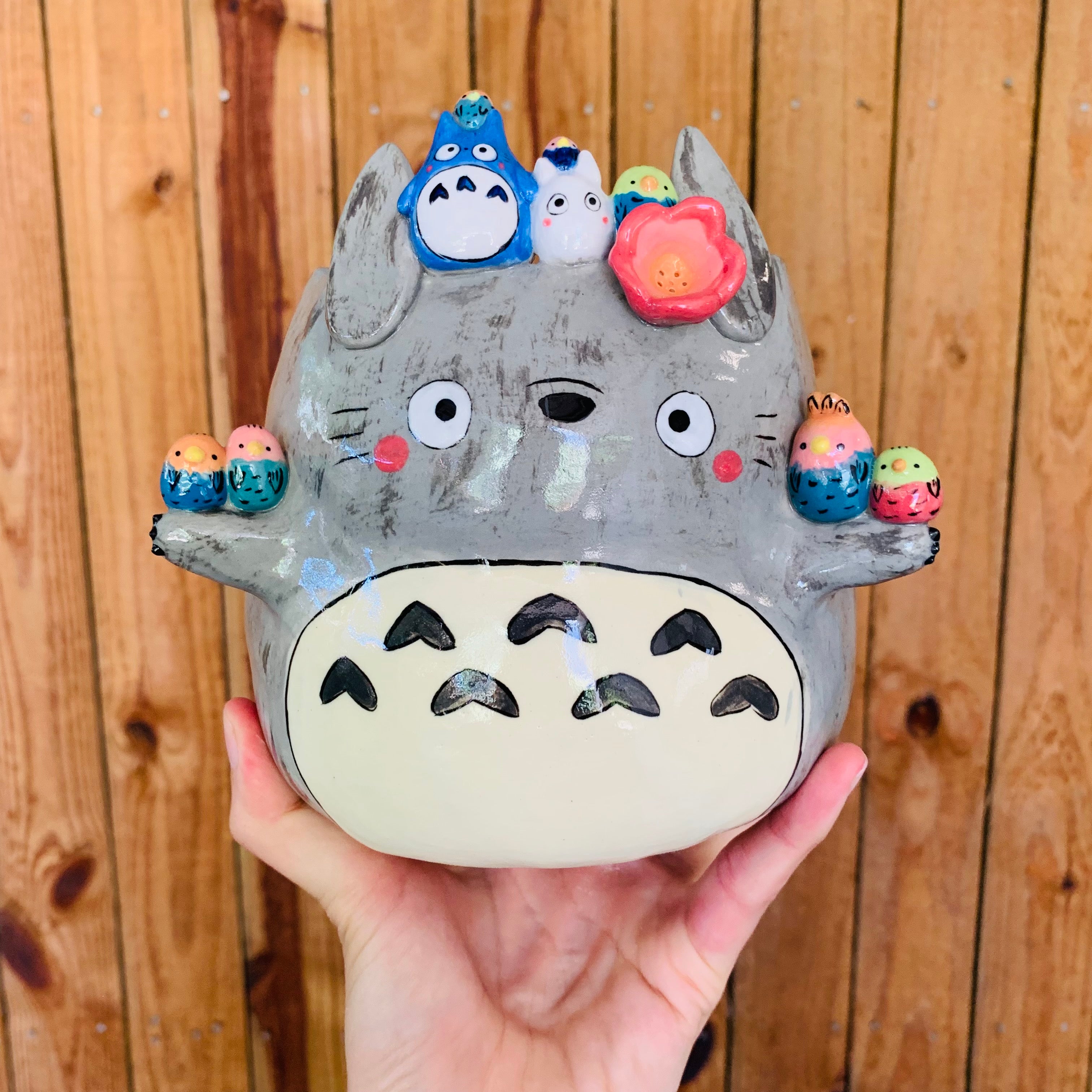 Totoro pot with Chibi Totoro and bird friends