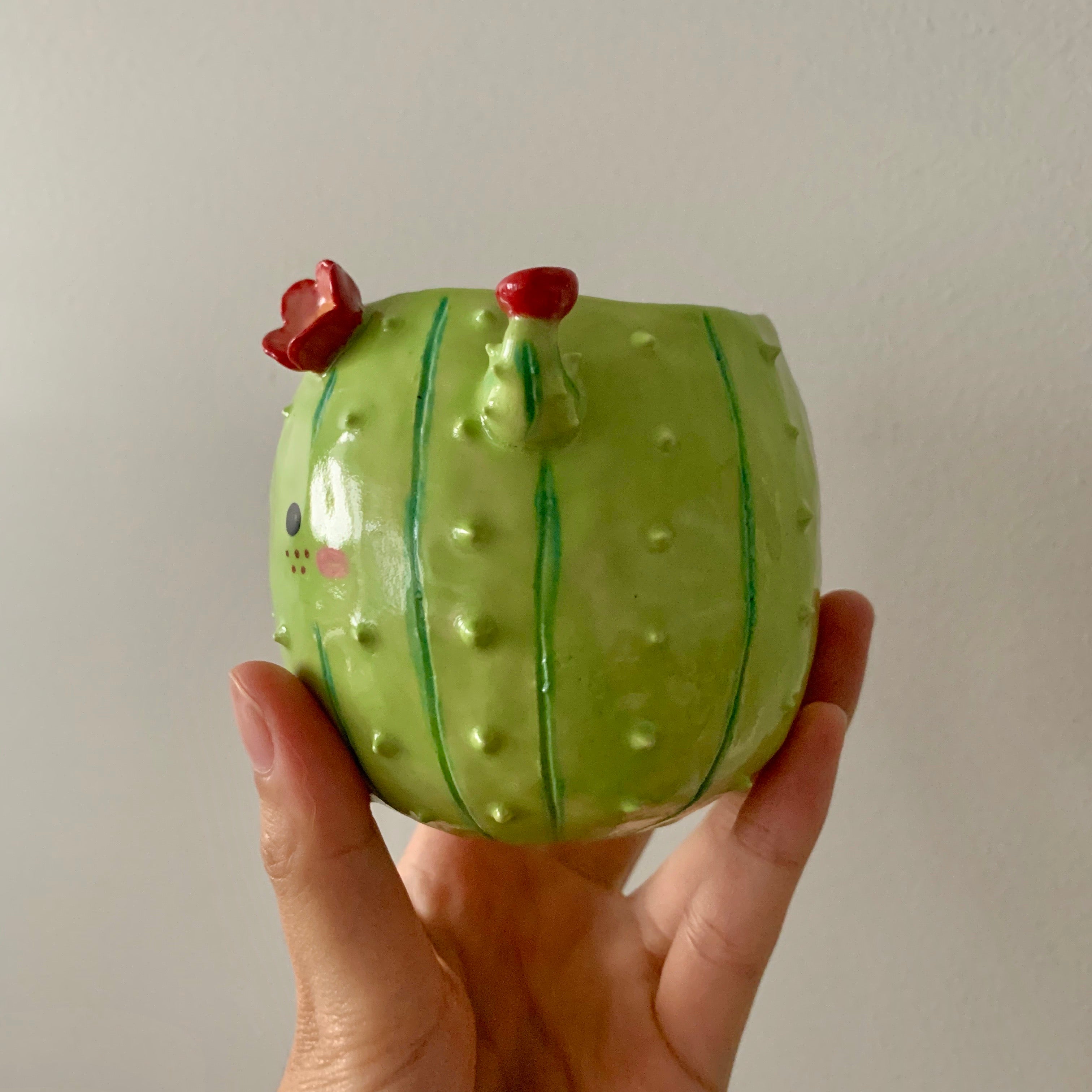 Flowery cactus hug mug