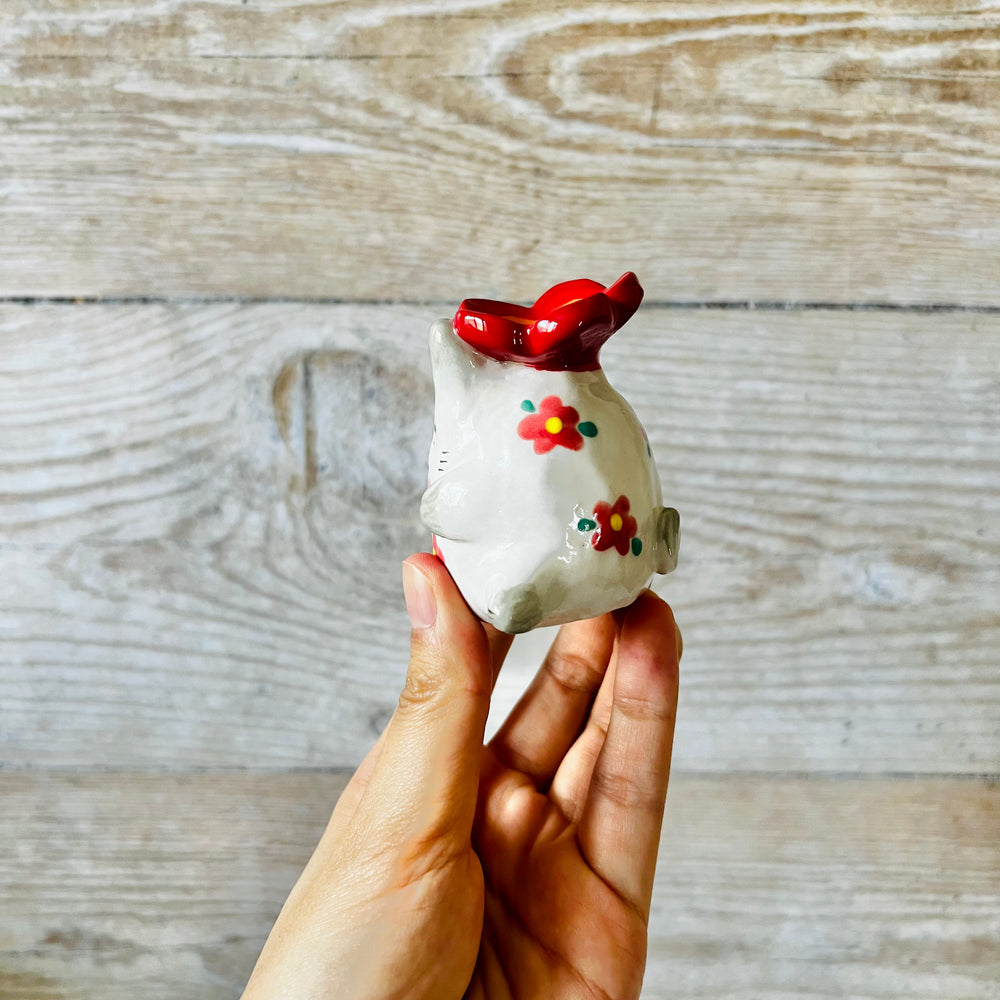 Flower head bunny ornament/ring holder, photo 4 of 7