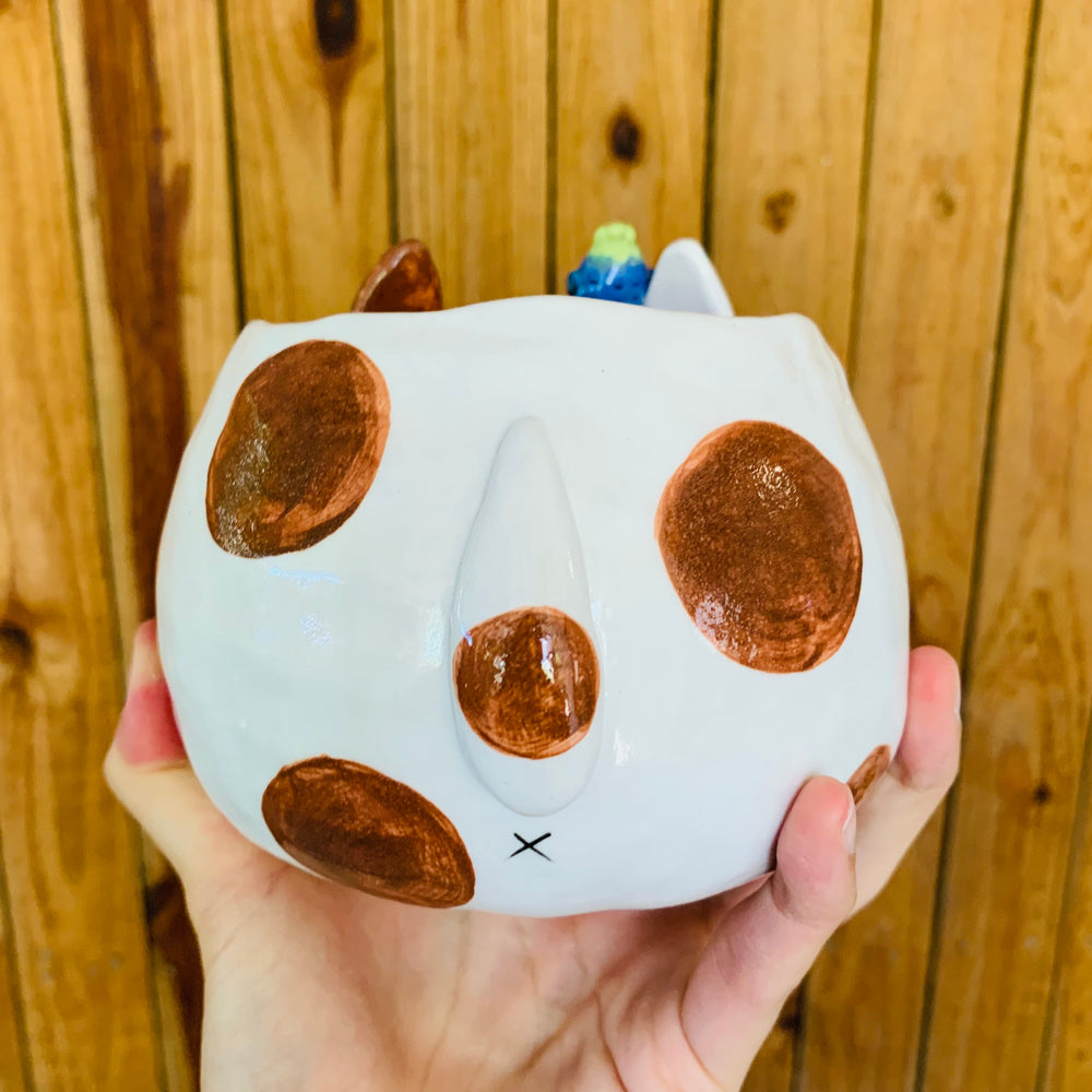 Spotty brown doggo pot with bird fam, photo 4 of 11