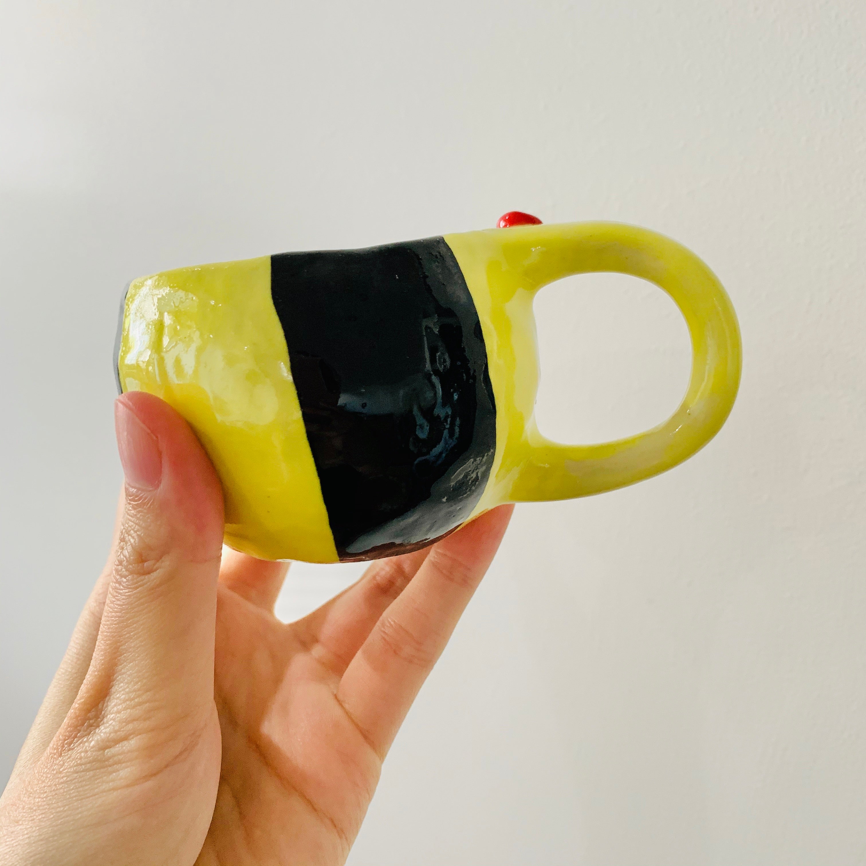 GREEN ‘Bee Happy’ Espresso/Tea cup - approx. 150ml