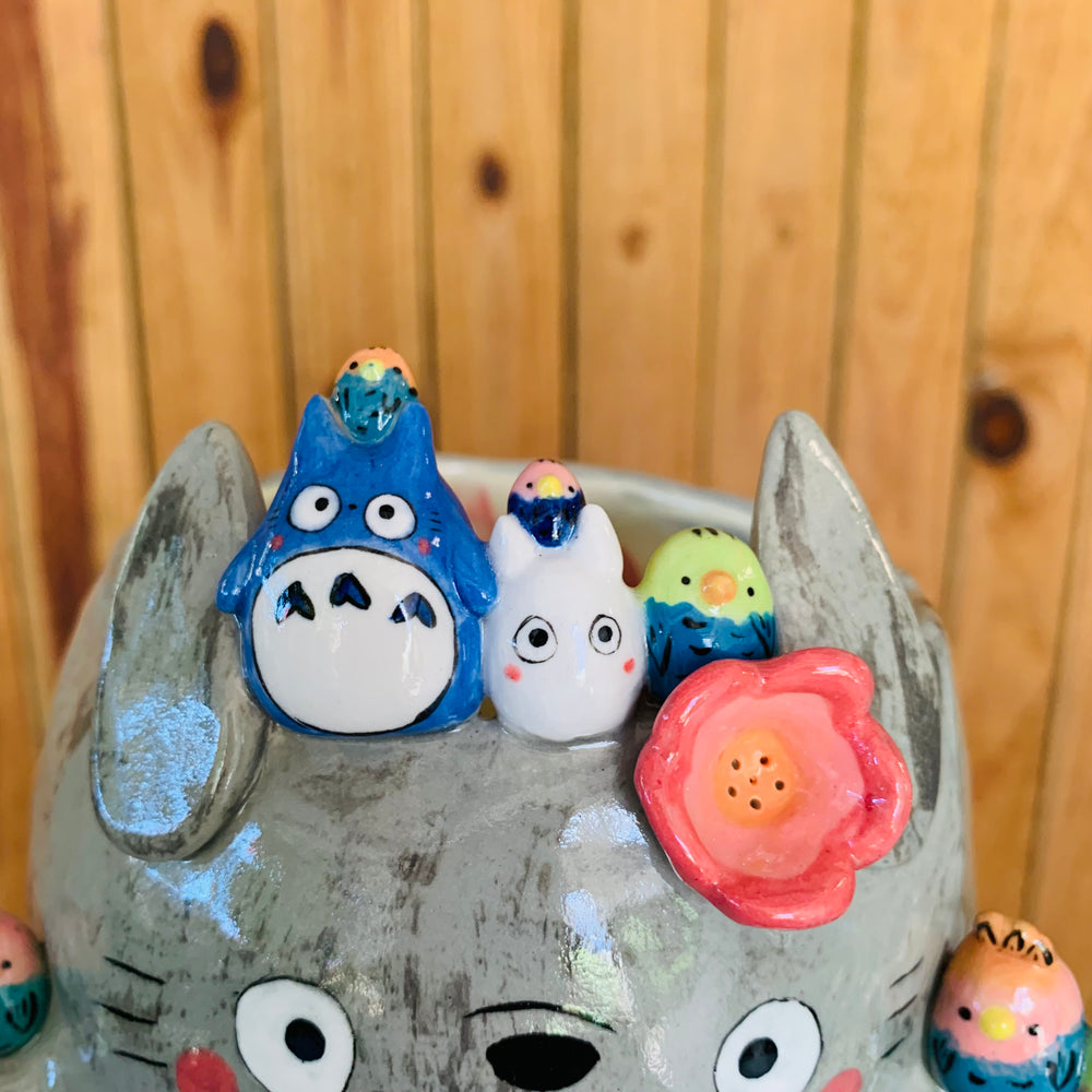 Totoro pot with Chibi Totoro and bird friends, photo 8 of 11