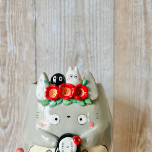 Flowery TOTORO POT with No face, Chibi Totoro and Soot sprites friends