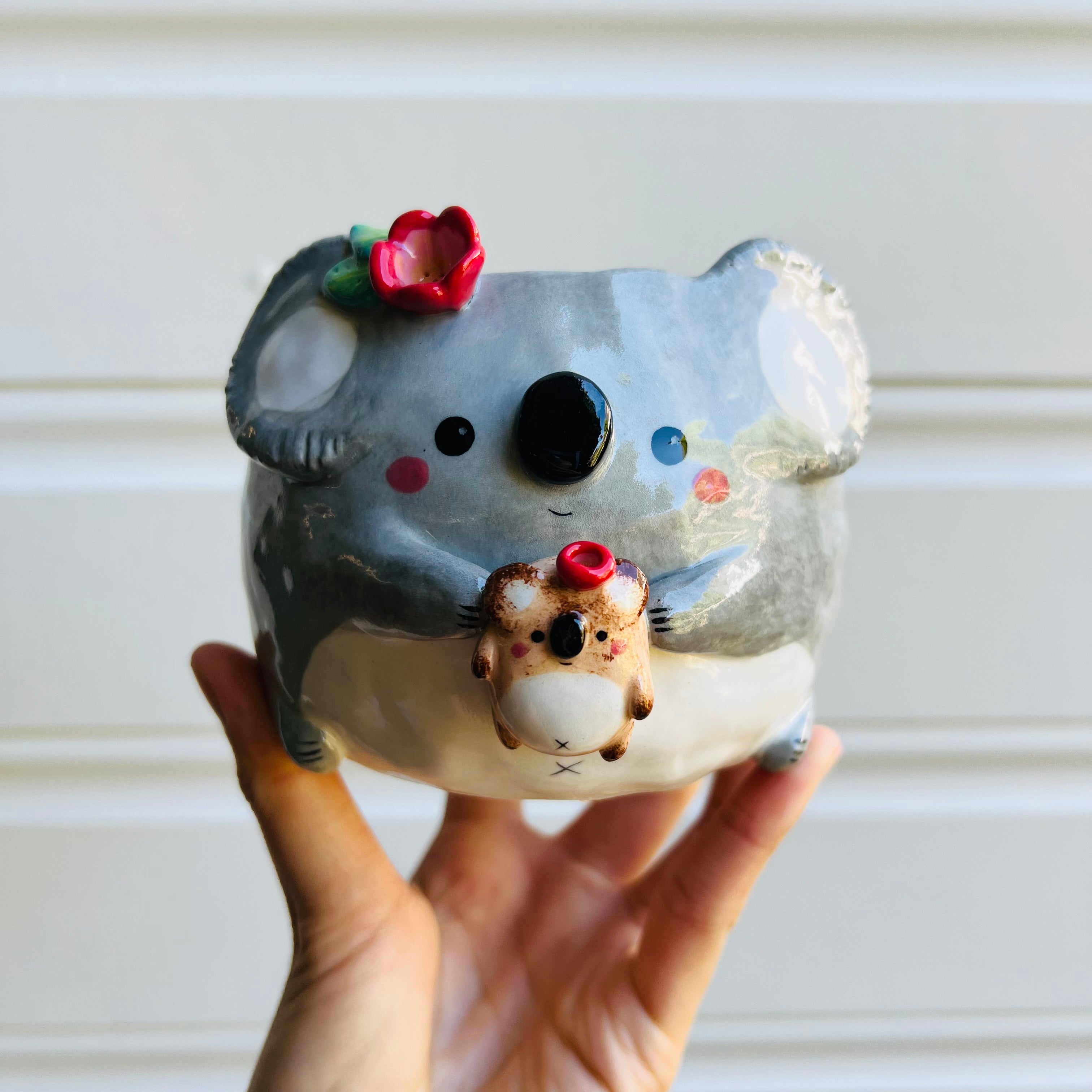 Flowery Koala Pot with koala baby