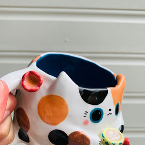 Spotty KITTY coffee pun mug with mug friend