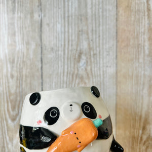 PANDA POT with carrot friend