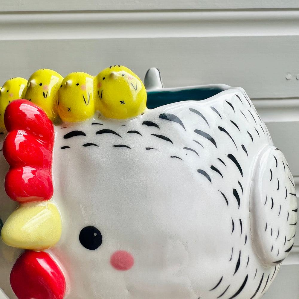 LARGE white chick crown chicken pot, photo 6 of 8