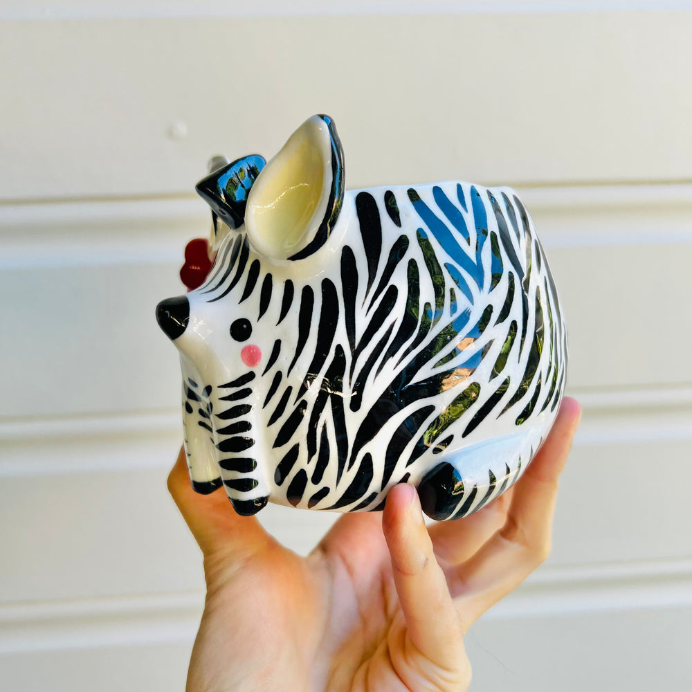 Zebra pot, photo 3 of 5