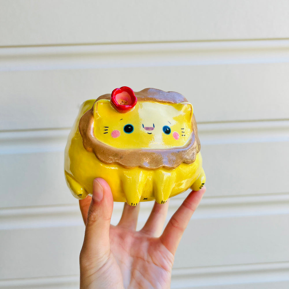 Lion pot, photo 1 of 5