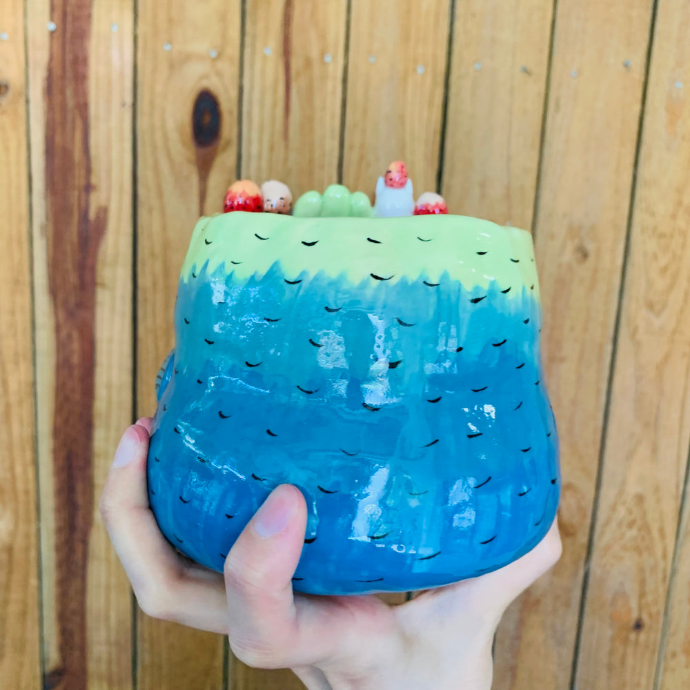 Big birdo pot with Totoro and baby bird friends, photo 4 of 10