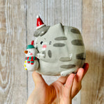 FESTIVE GREY CAT POT with snowman friend