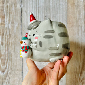 FESTIVE GREY CAT POT with snowman friend