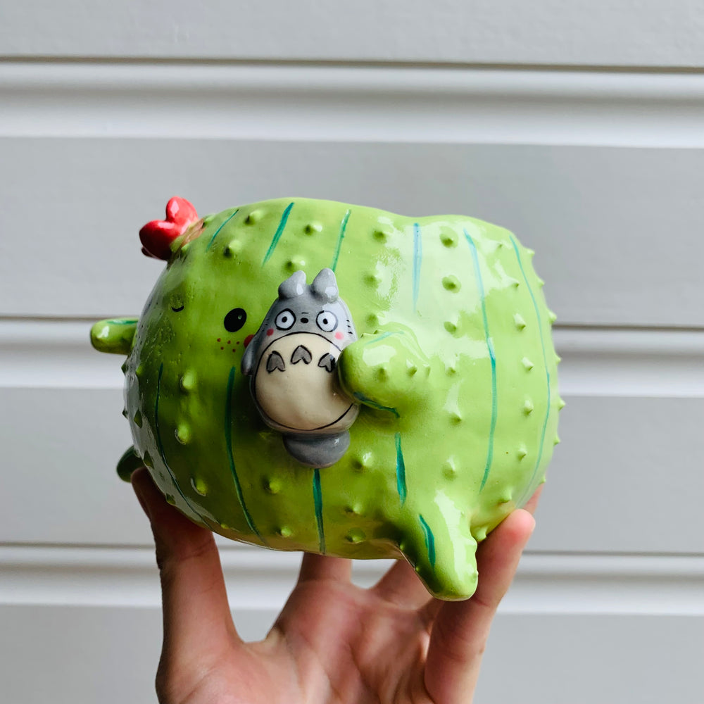 Rotund flowery pot cactus Totoro friend, photo 3 of 6