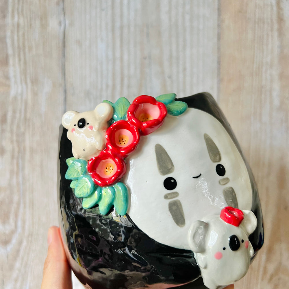 Flowery NO FACE POT with koala friends, photo 7 of 8