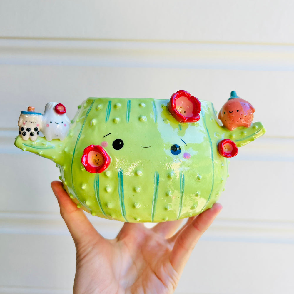 Flowery cactus pot with food friends, photo 1 of 5