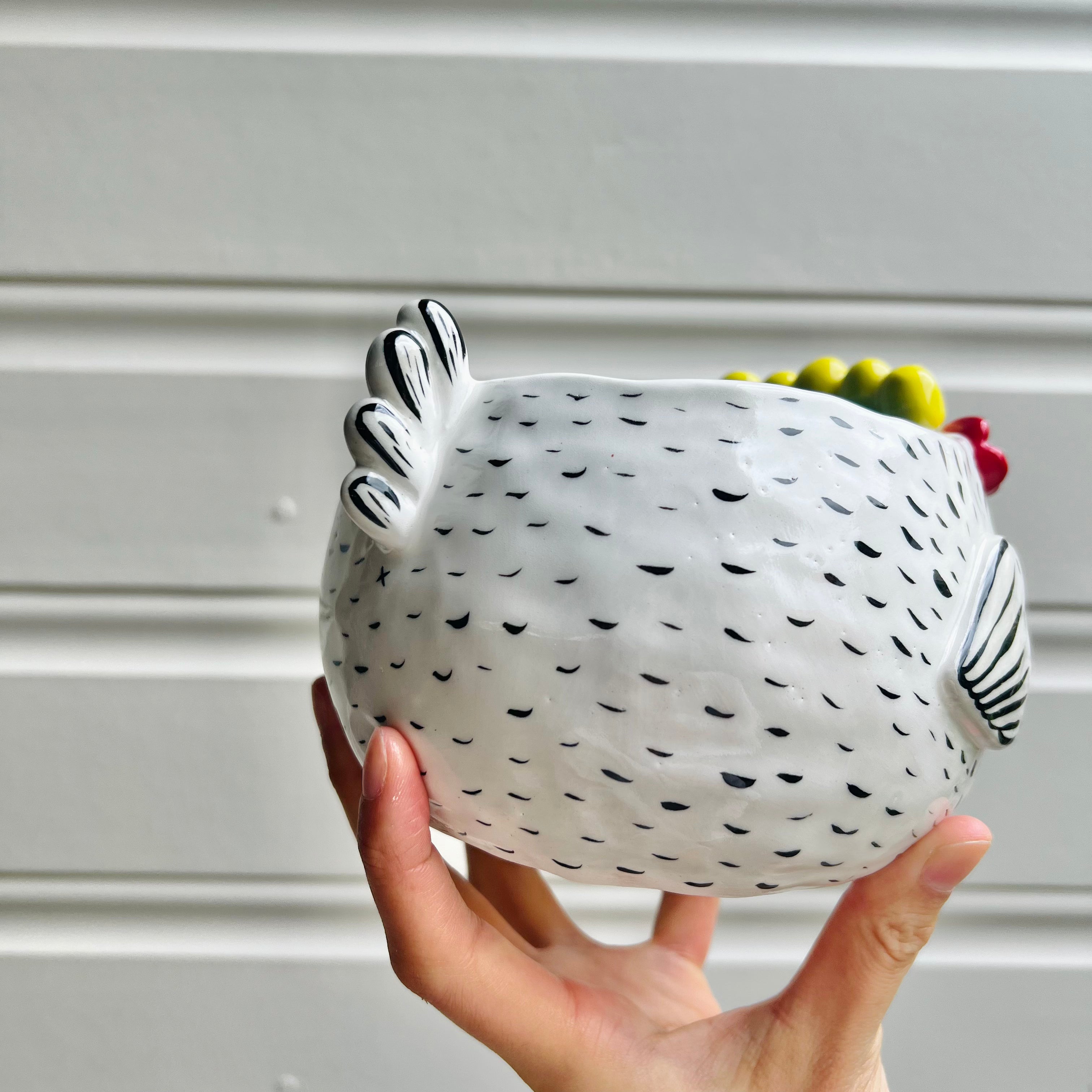 LARGE white chick crown chicken pot