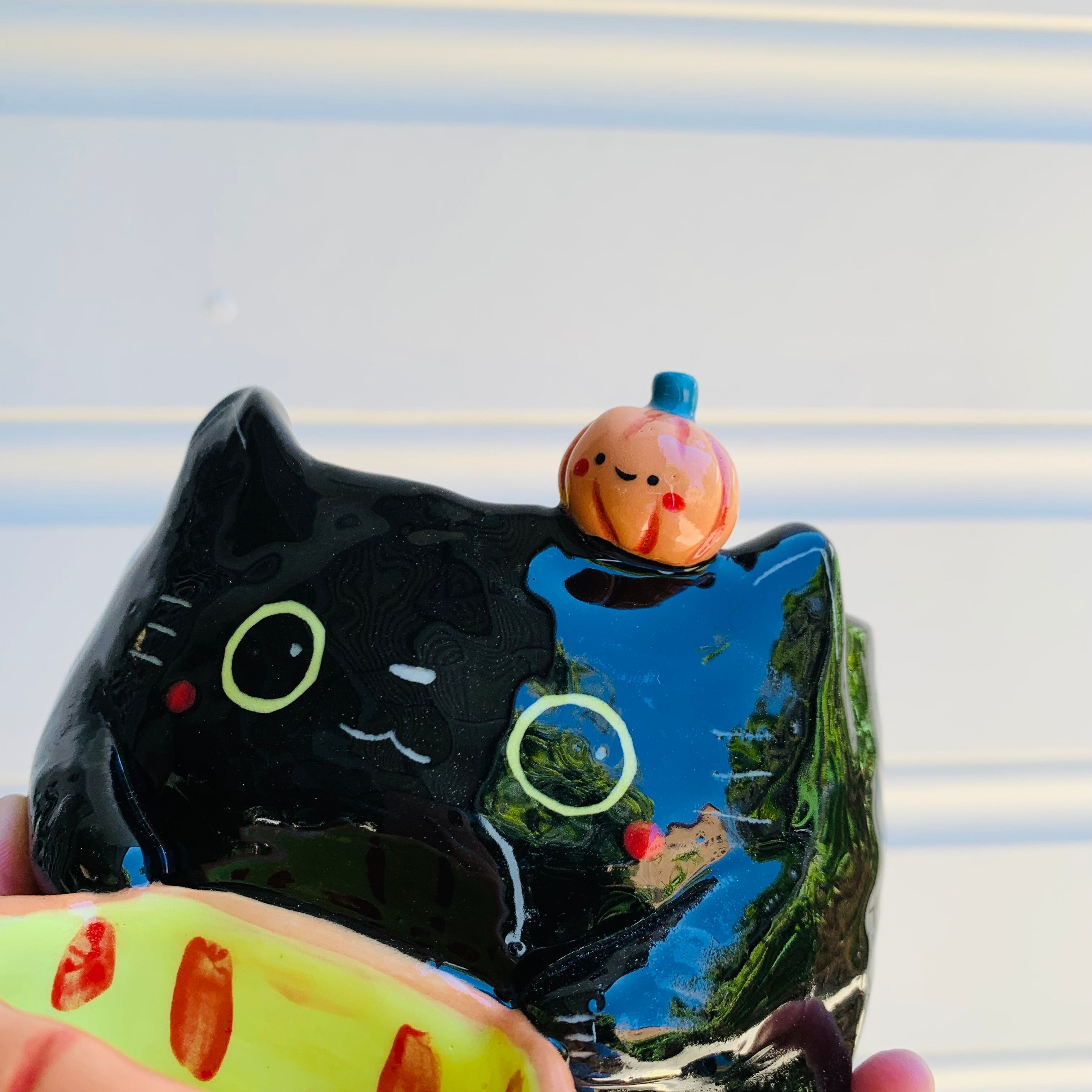 2 in 1 Halloween black cat with pumpkin friends planter