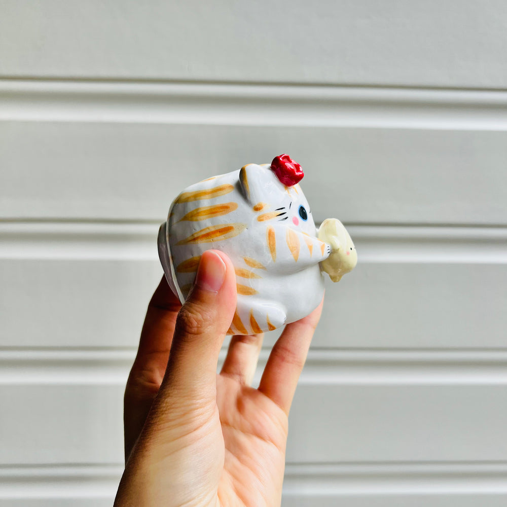 Ginger cat vase with dumpling friend, photo 2 of 5
