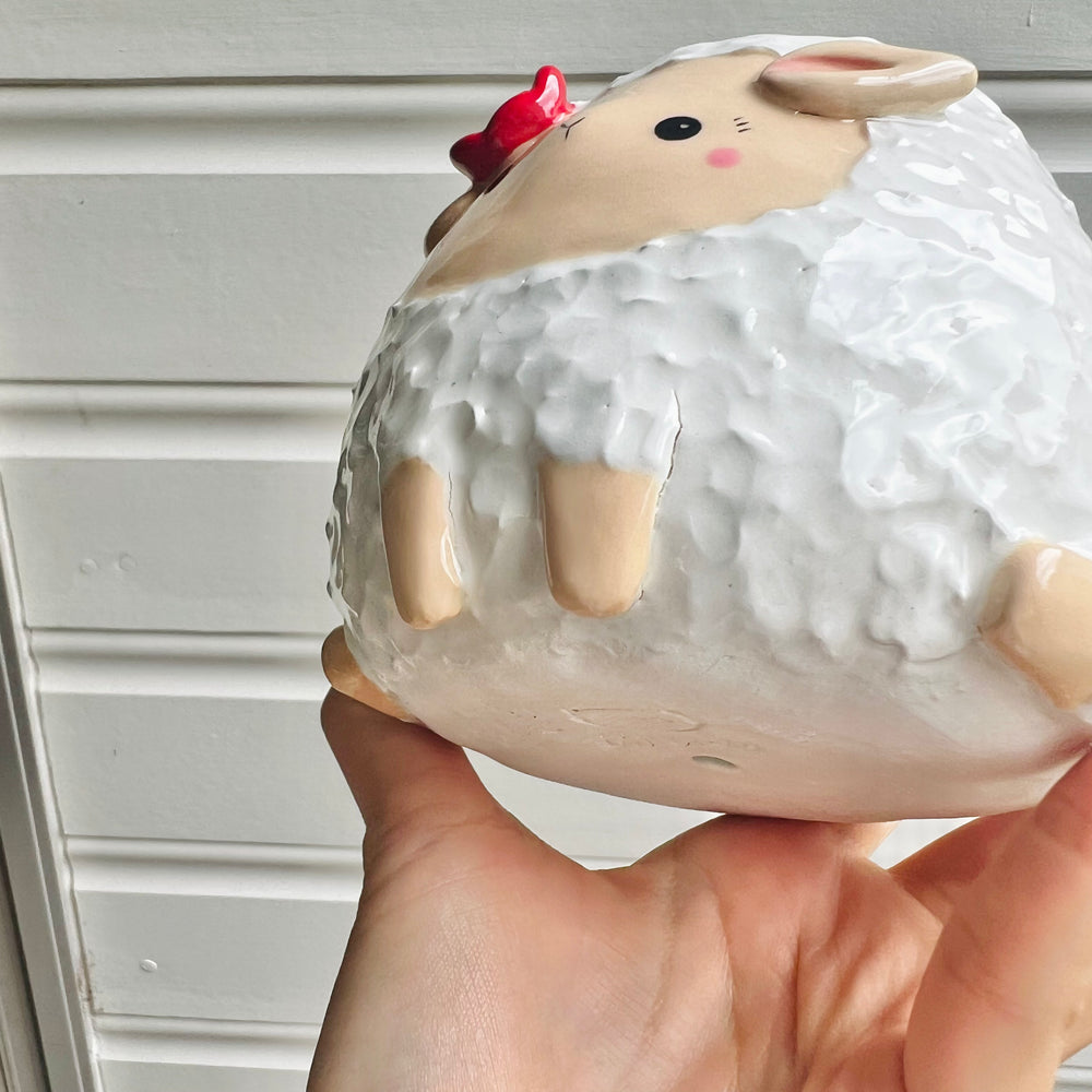 Flowery sheep pot, photo 6 of 10
