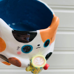 Spotty KITTY coffee pun mug with mug friend