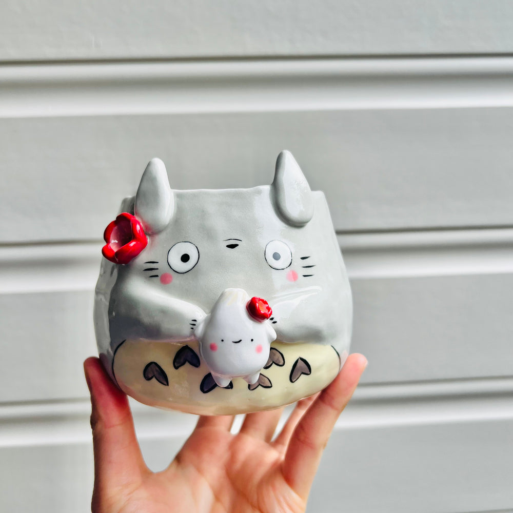 Totoro pot with dumpling friend, photo 1 of 6