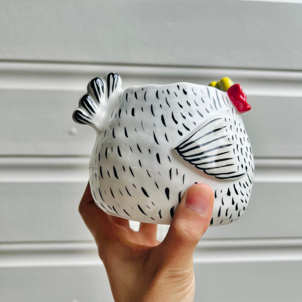 White chick crown chicken pot, photo 6 of 7