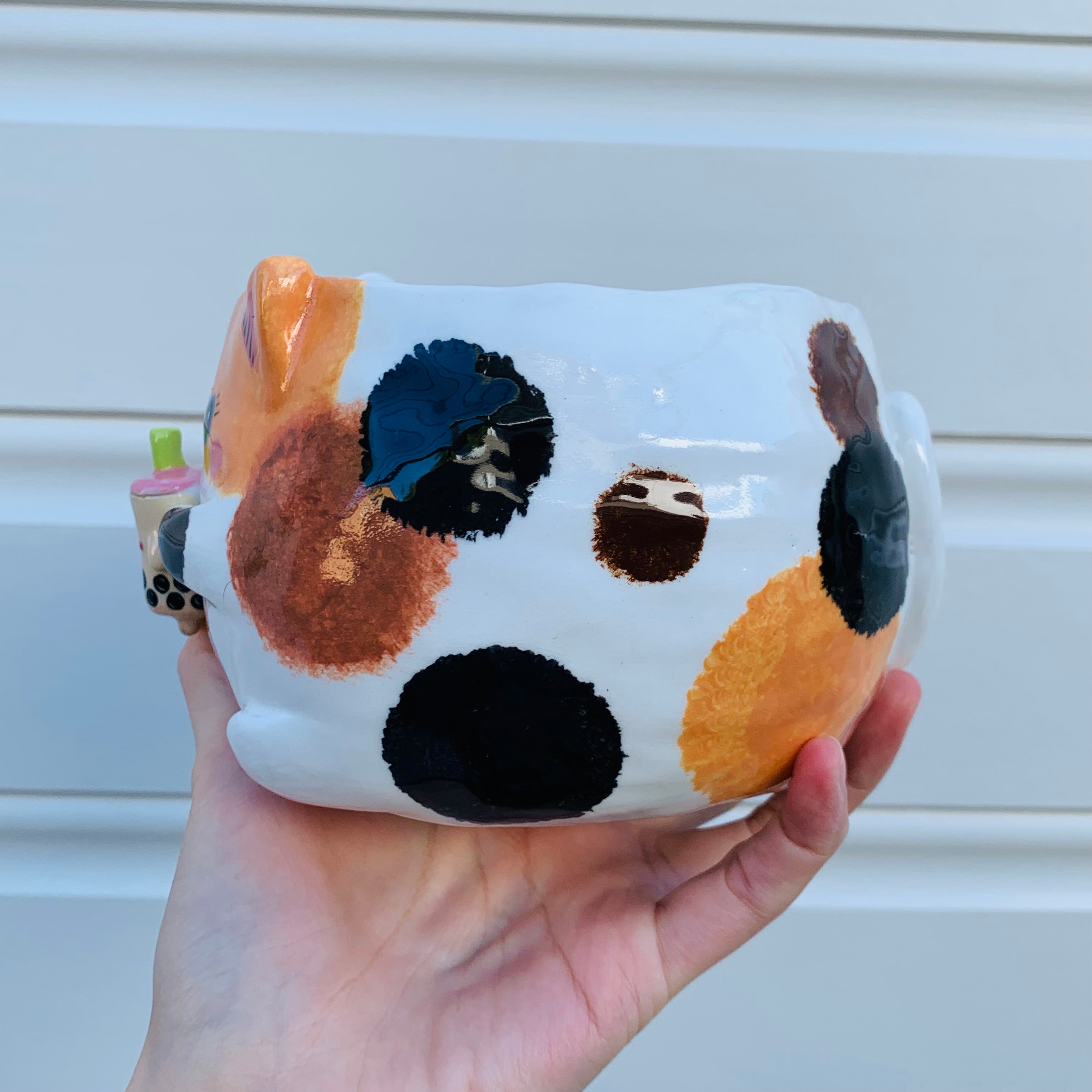 Spotty cat with bubble tea friend planter