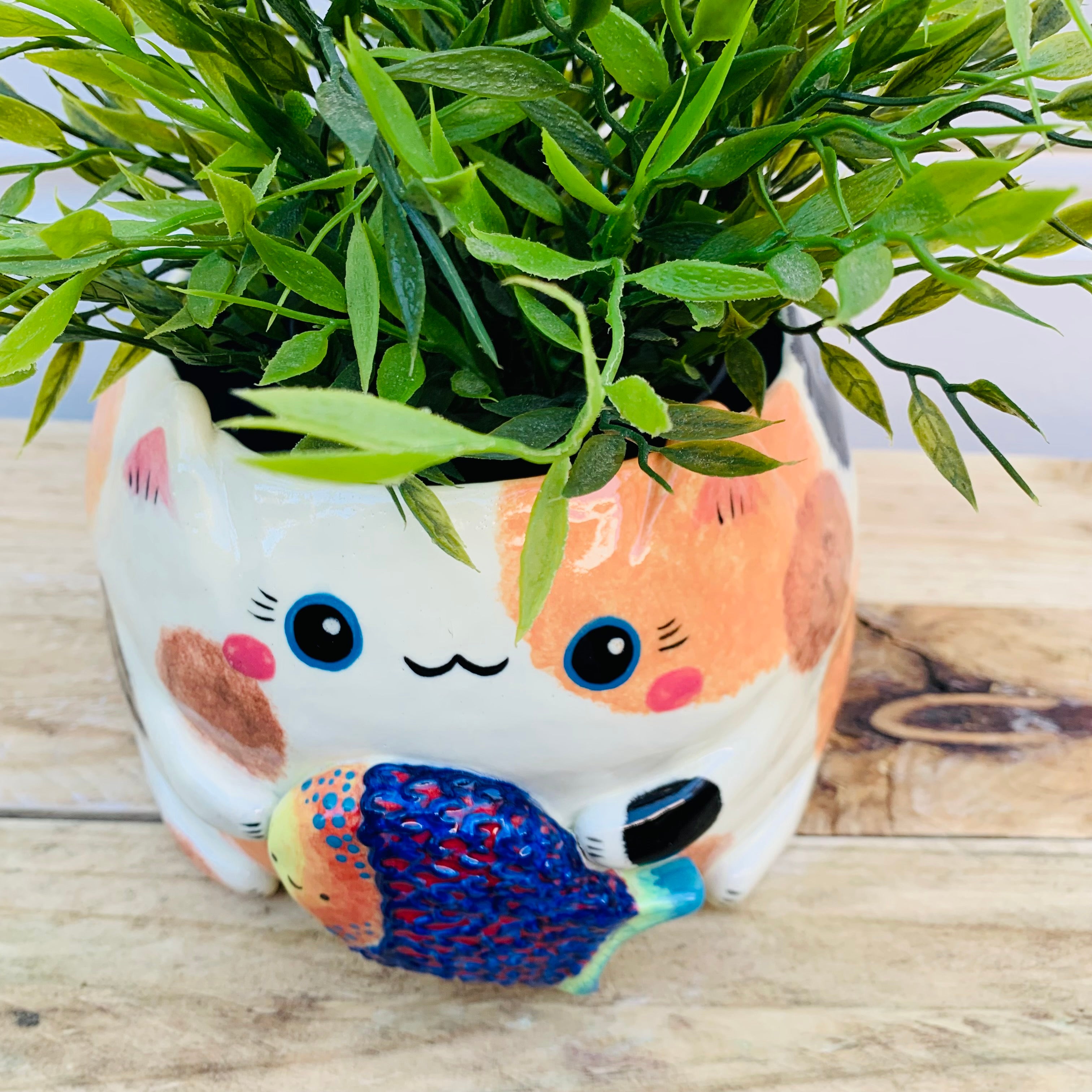 LARGE spotty cat with fish friend planter