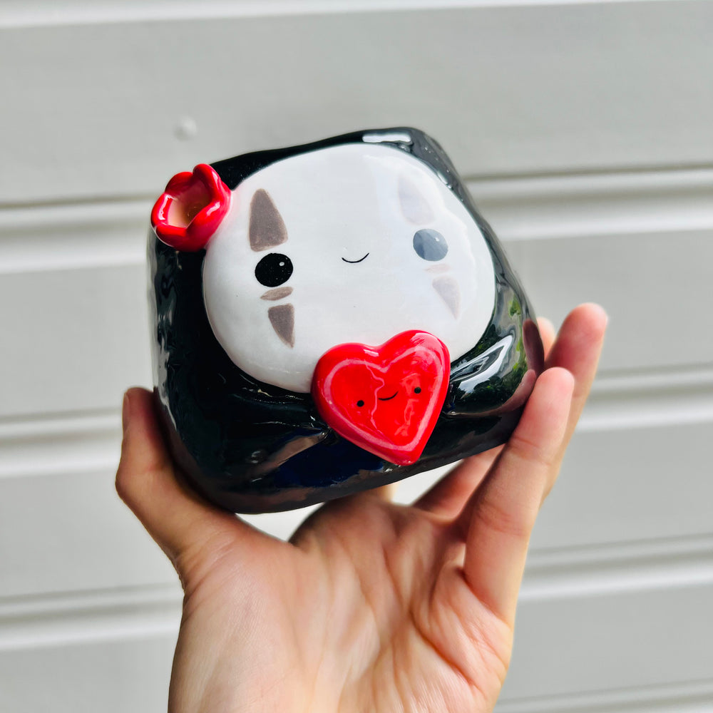 No Face pot with heart friend, photo 4 of 6