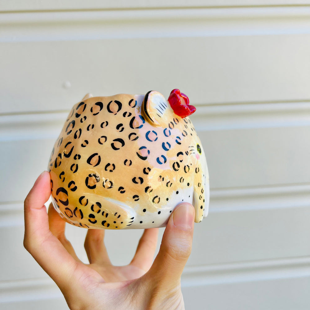 Leopard pot, photo 2 of 5