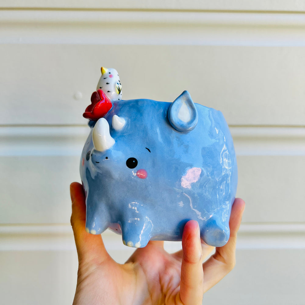 Rhino pot with egret friend, photo 3 of 5