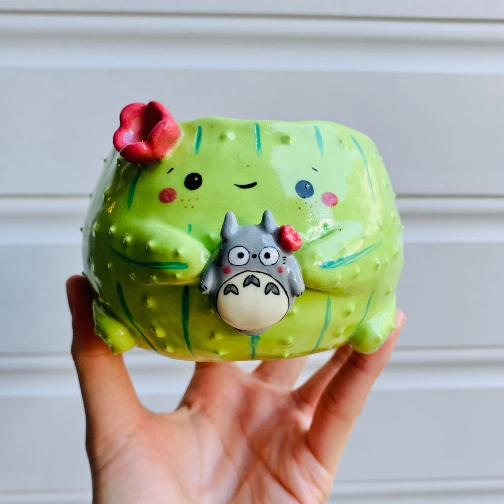 Flowery cactus pot with Totoro friend