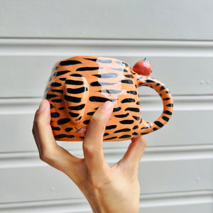 Hat wearing tiger with mandarin friend mug with bubble tea