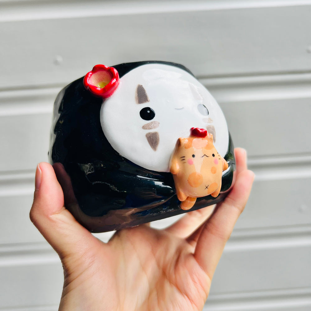No Face pot with ginger cat friend, photo 4 of 6