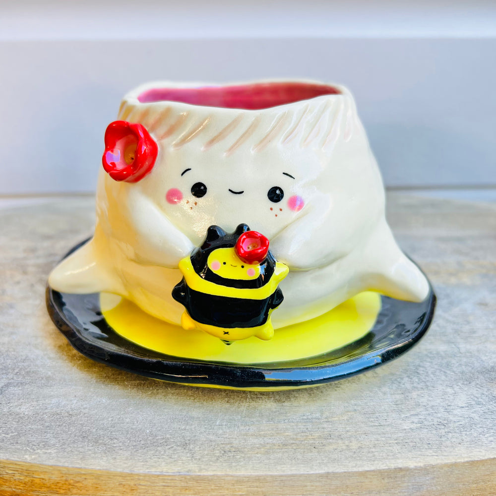 Dumpling POT with bee friend & matching dish, photo 2 of 4