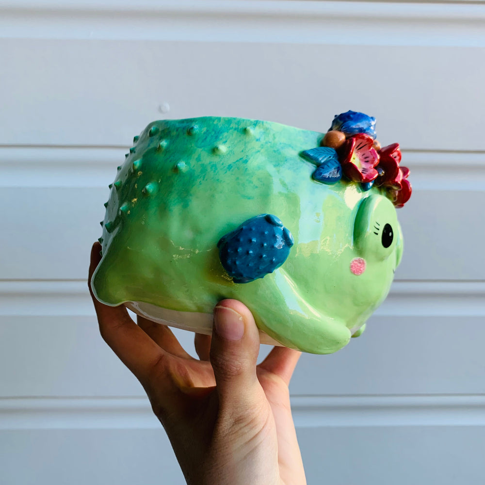 Flowery frog queen pot with baby frogs, photo 11 of 16