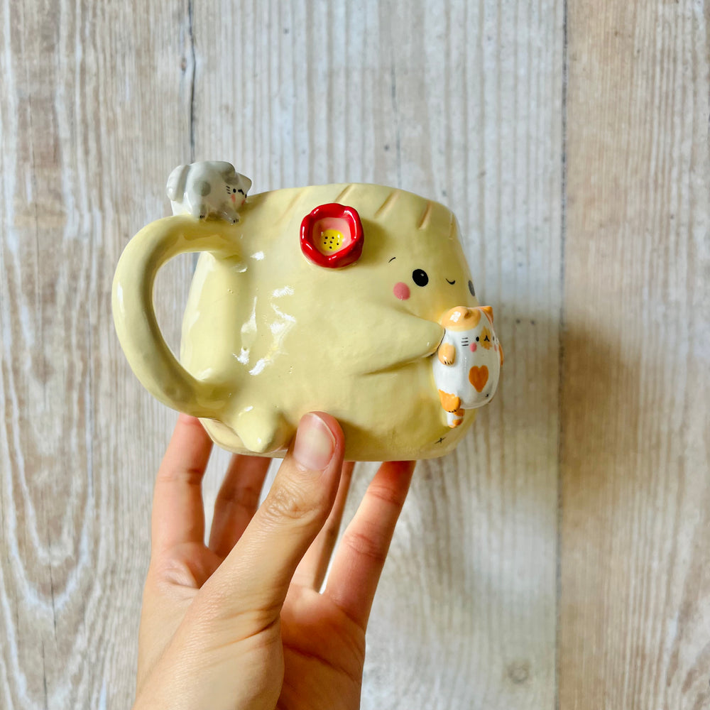 DUMPLING MUG with cat friends, photo 2 of 9