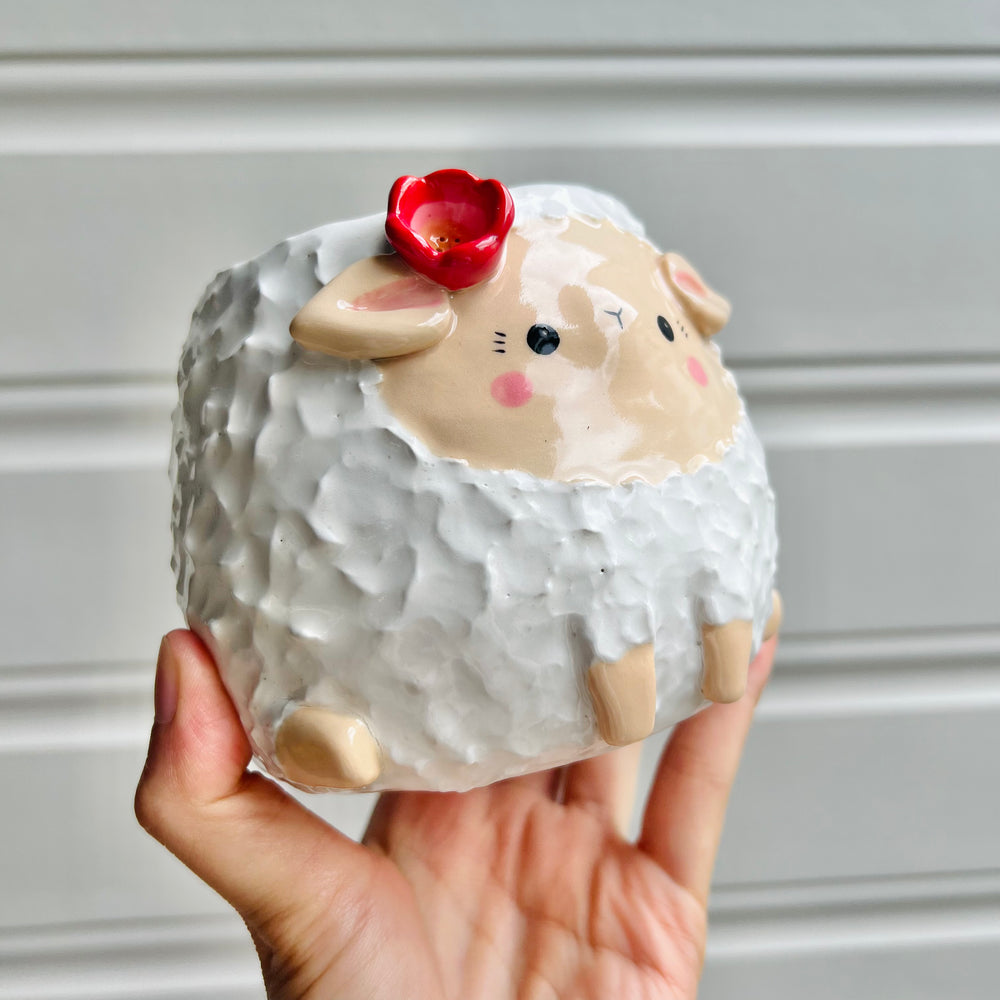 Flowery sheep pot, photo 7 of 7