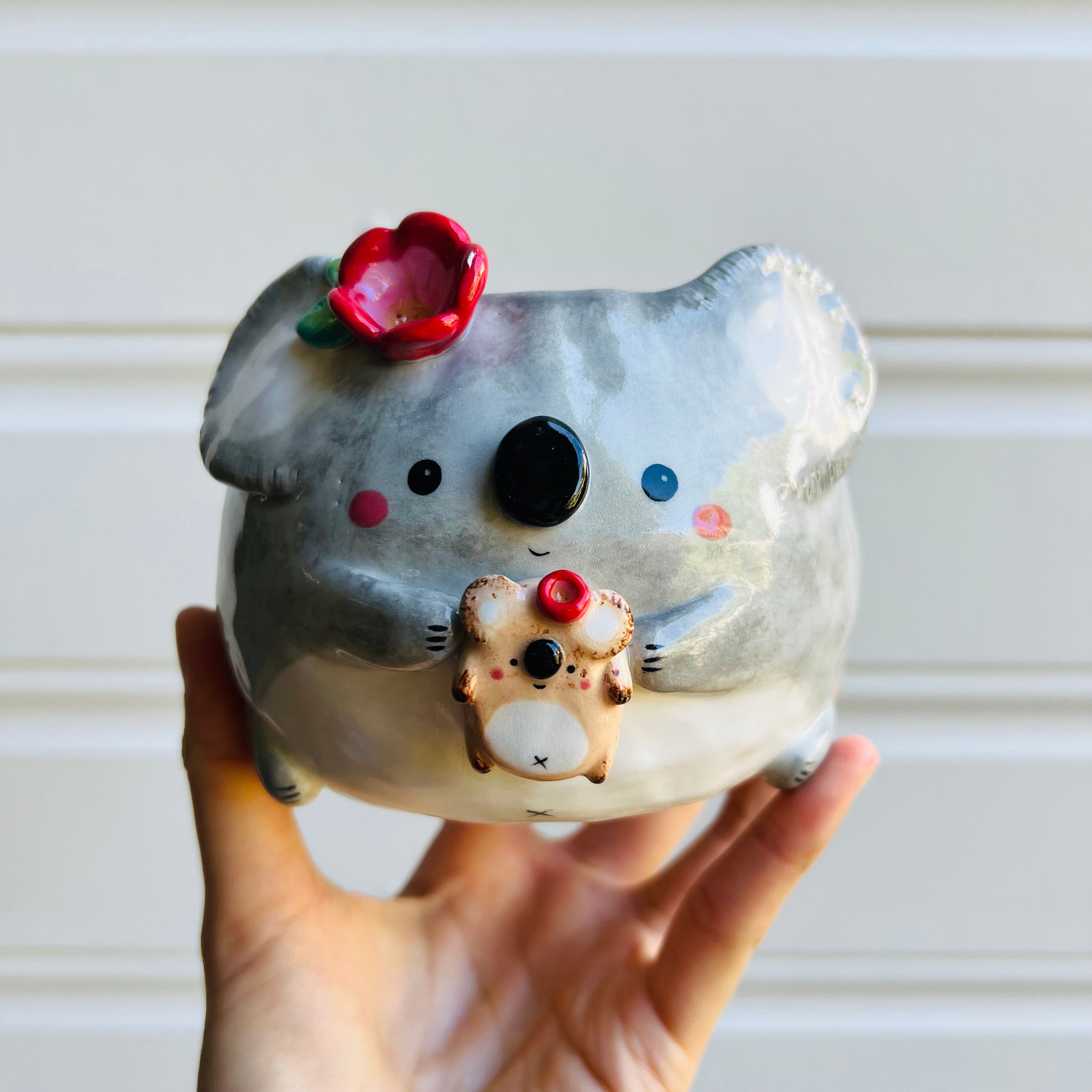 Flowery Koala Pot with koala baby