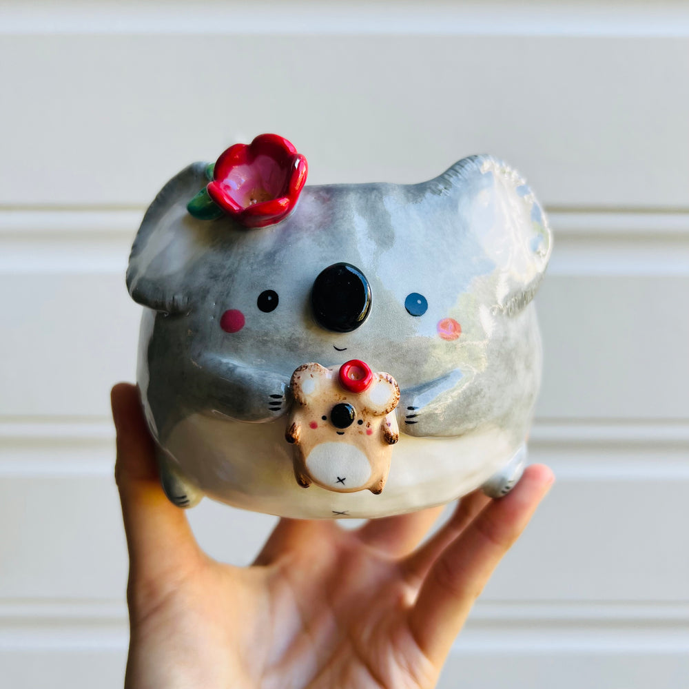 Flowery Koala Pot with koala baby, photo 1 of 5