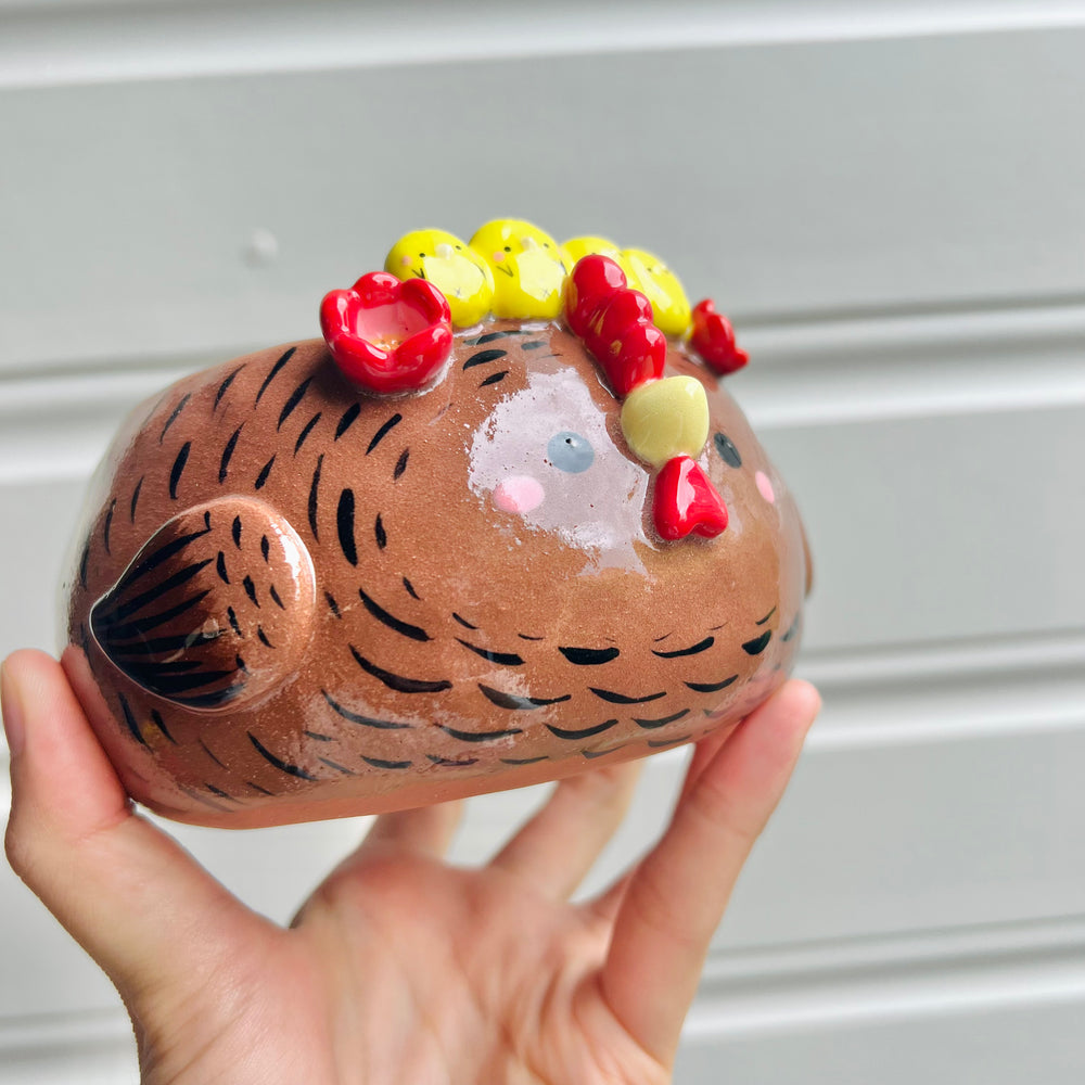 Brown chick crown chicken bowl, photo 7 of 8