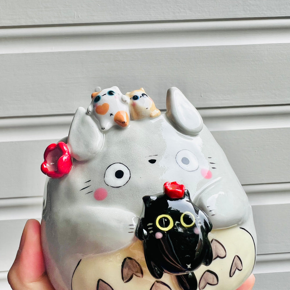Totoro pot with cat friends, photo 2 of 6