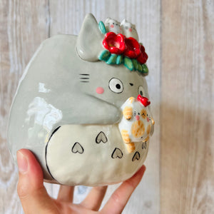 Flowery TOTORO POT with cat friends