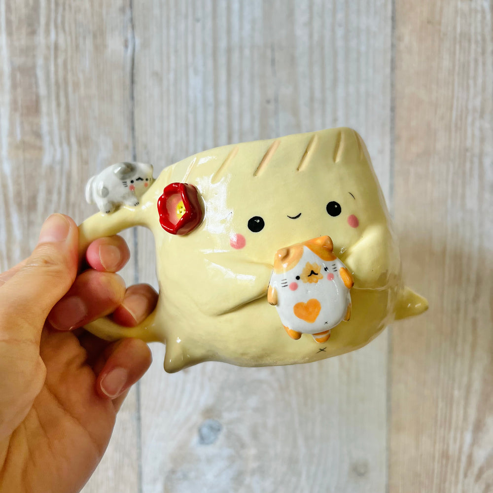 DUMPLING MUG with cat friends, photo 6 of 9