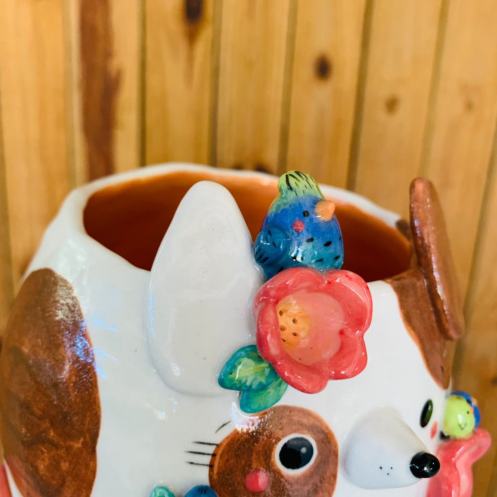 Spotty brown doggo pot with bird fam, photo 11 of 11