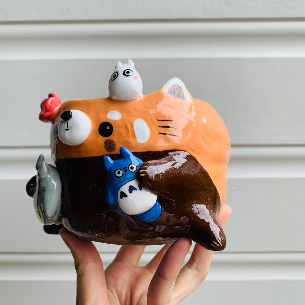 Red panda pot with Totoro friends, photo 3 of 13