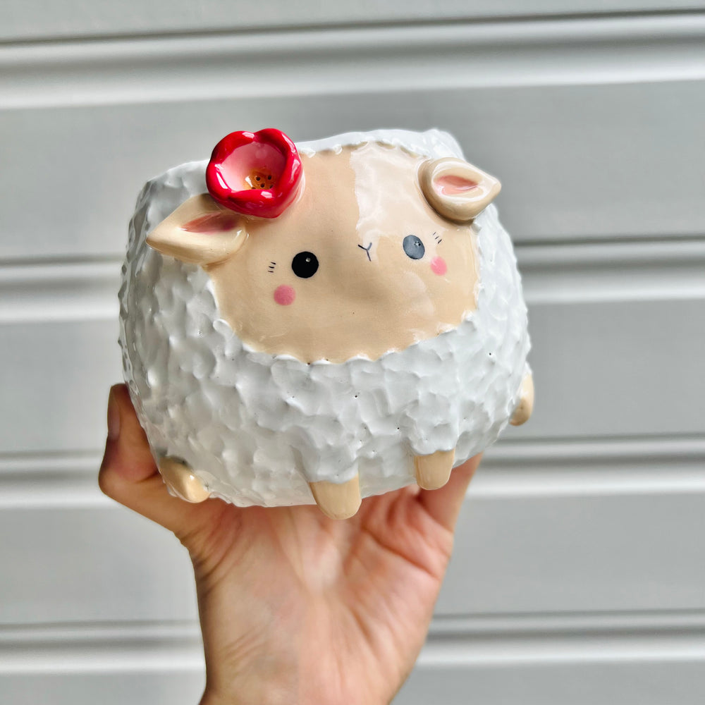 Flowery sheep pot, photo 7 of 8