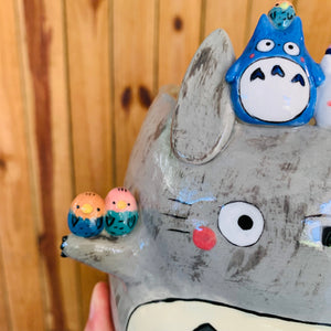 Totoro pot with Chibi Totoro and bird friends