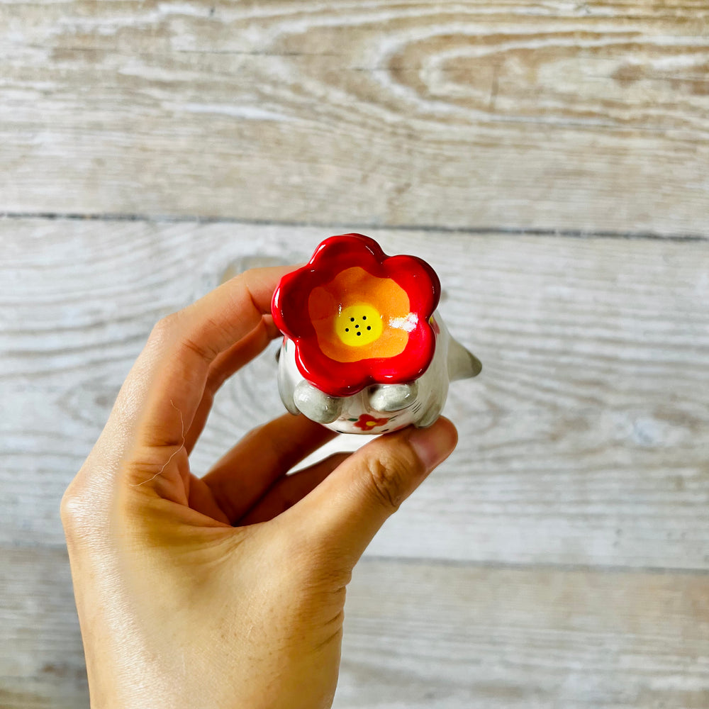 Flower head bunny ornament/ring holder, photo 6 of 7